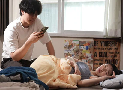 Gã chồng thích cảnh người yêu ngoại tình ngay trước mắt