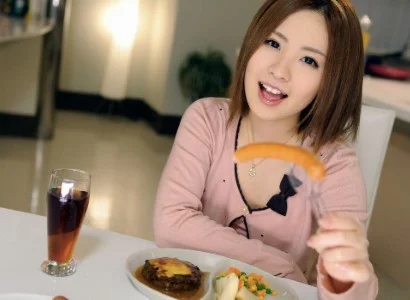 Anh ăn bữa tối xong rồi chịch em